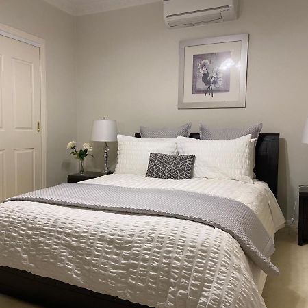 Cosy Private Room Easy Access To City & Airport Melbourne Exteriör bild